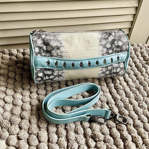 π₯ L.A.M.B. crossbody - Picture 5 of 17